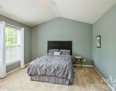 5743 Cambridge Bay Drive - Photo Thumbnail 18