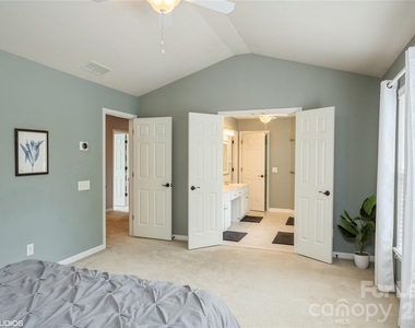 5743 Cambridge Bay Drive - Photo Thumbnail 20