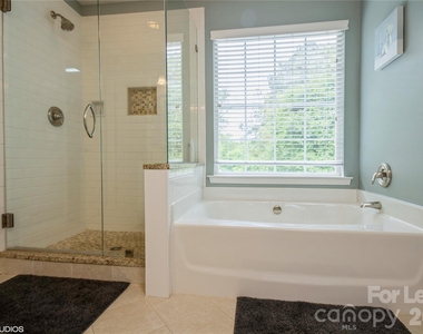 5743 Cambridge Bay Drive - Photo Thumbnail 21