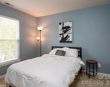 5743 Cambridge Bay Drive - Photo Thumbnail 25