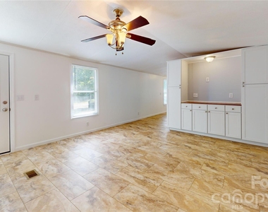 4120 Glenola Drive - Photo Thumbnail 3