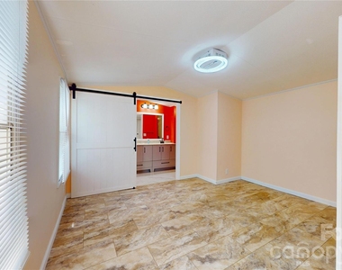 4120 Glenola Drive - Photo Thumbnail 8