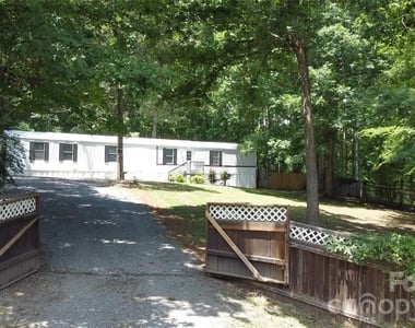 4120 Glenola Drive - Photo Thumbnail 1