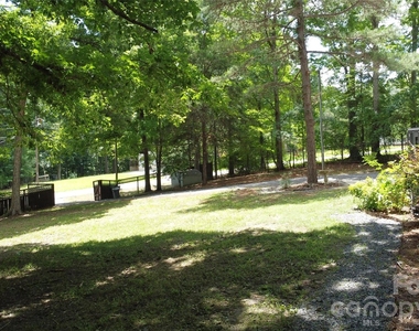 4120 Glenola Drive - Photo Thumbnail 28
