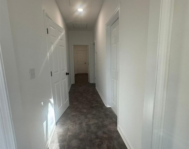 201 S Market Street - Photo Thumbnail 1