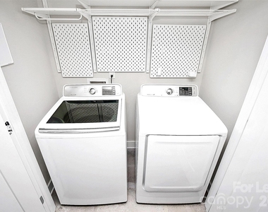 1420 W 4th Street - Photo Thumbnail 17