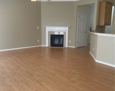 11917 Stratfield Place Circle - Photo Thumbnail 6