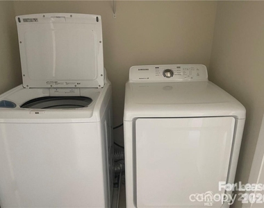 11917 Stratfield Place Circle - Photo Thumbnail 22