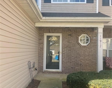 11917 Stratfield Place Circle - Photo Thumbnail 1