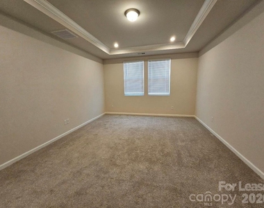 3108 Cheyney Park Drive - Photo Thumbnail 14