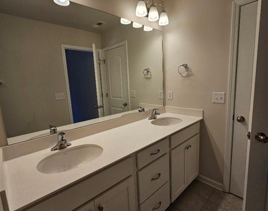3108 Cheyney Park Drive - Photo Thumbnail 35