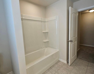 3108 Cheyney Park Drive - Photo Thumbnail 19
