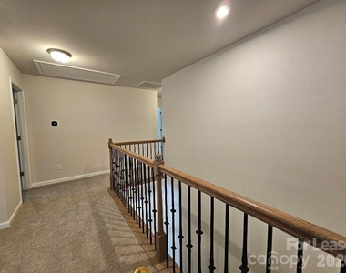 3108 Cheyney Park Drive - Photo Thumbnail 28