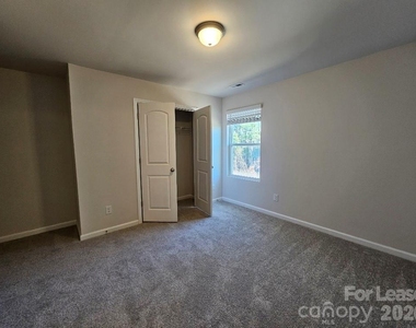 3108 Cheyney Park Drive - Photo Thumbnail 32