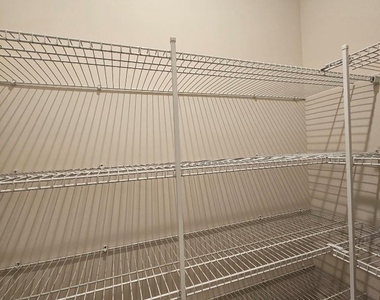 3108 Cheyney Park Drive - Photo Thumbnail 38
