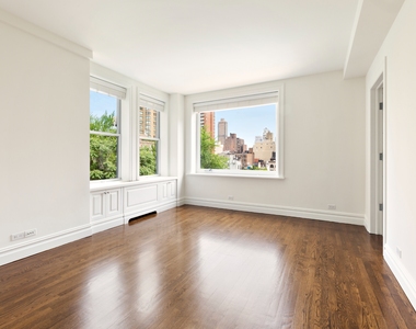 East 80th Street - Photo Thumbnail 11