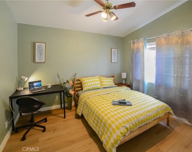 16220 Sigman Street - Photo Thumbnail 5