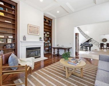 12986 Macdonald Drive - Photo Thumbnail 5