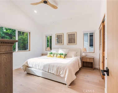 8417 Holy Cross Place - Photo Thumbnail 27
