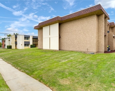 11119 Poplar Street - Photo Thumbnail 28