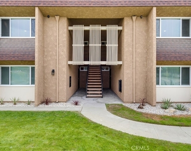 11119 Poplar Street - Photo Thumbnail 2