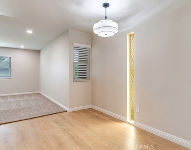 11119 Poplar Street - Photo Thumbnail 12