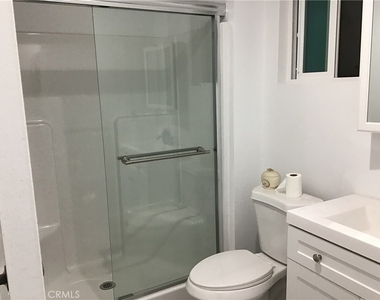 3414 Bayberry Drive - Photo Thumbnail 24