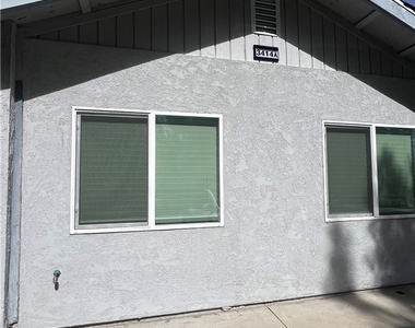 3414 Bayberry Drive - Photo Thumbnail 2