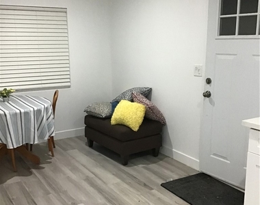 3414 Bayberry Drive - Photo Thumbnail 14