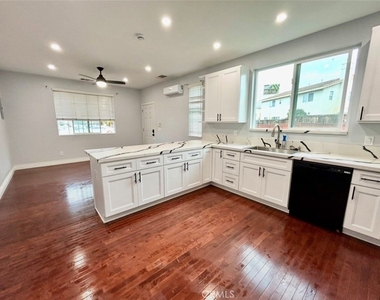 3597 Rock Butte - Photo Thumbnail 1