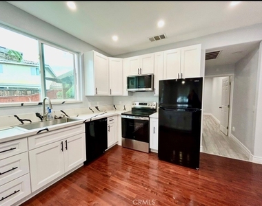 3597 Rock Butte - Photo Thumbnail 3