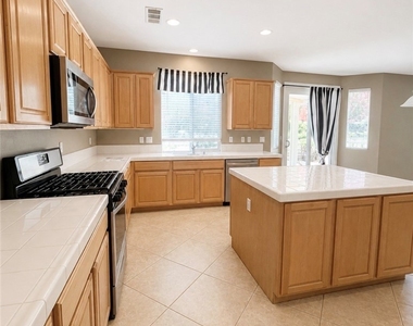 27960 Whittington - Photo Thumbnail 5