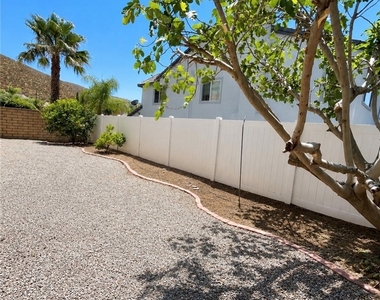 27960 Whittington - Photo Thumbnail 14