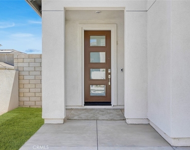 27399 Fox Den Place - Photo Thumbnail 2
