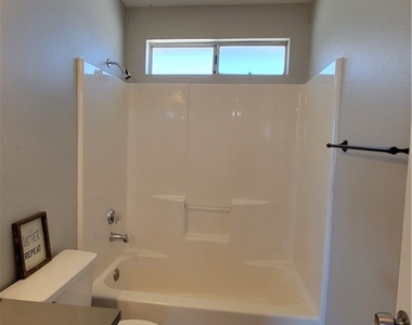 19625 81st Street - Photo Thumbnail 12