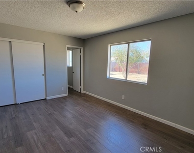 19625 81st Street - Photo Thumbnail 17