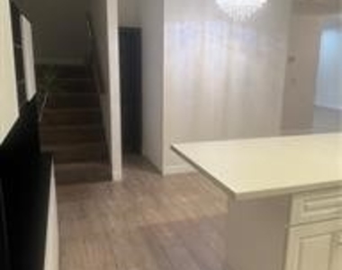 7615 Glade Avenue - Photo Thumbnail 9