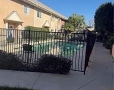 7615 Glade Avenue - Photo Thumbnail 14