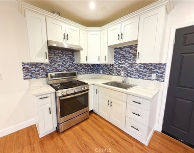 1530 W Kildare - Photo Thumbnail 4