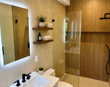 12816 Bloomfield Street - Photo Thumbnail 21