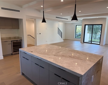 12816 Bloomfield Street - Photo Thumbnail 3