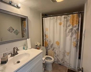 18411 Hatteras - Photo Thumbnail 18
