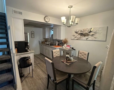 18411 Hatteras - Photo Thumbnail 7