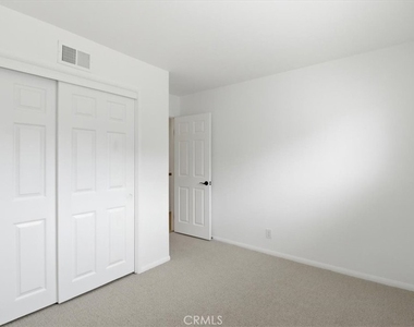 577 Houston - Photo Thumbnail 11