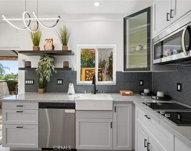 2258 Helios Drive - Photo Thumbnail 3
