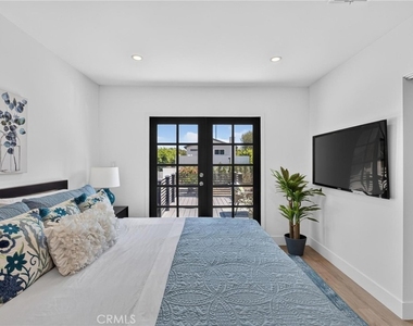 1223 W 23rd - Photo Thumbnail 23