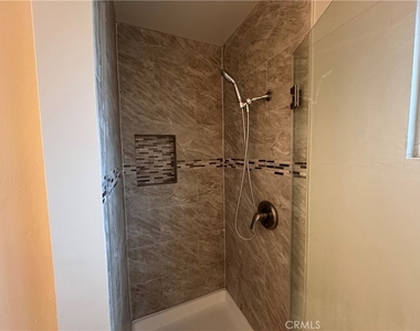 24614 Pennsylvania Avenue - Photo Thumbnail 10