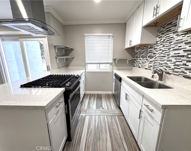 24614 Pennsylvania Avenue - Photo Thumbnail 6