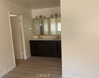 5421 S La Cienega Avenue - Photo Thumbnail 12