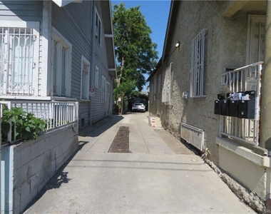 3923 S South  Normandie Avenue - Photo Thumbnail 4